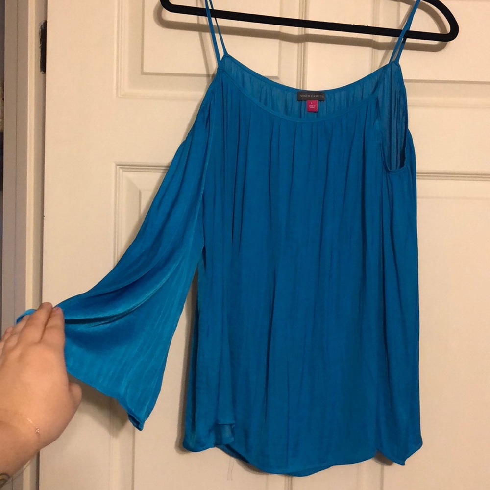 NWOT Vince Camuto Blue Cold Shoulder Blouse